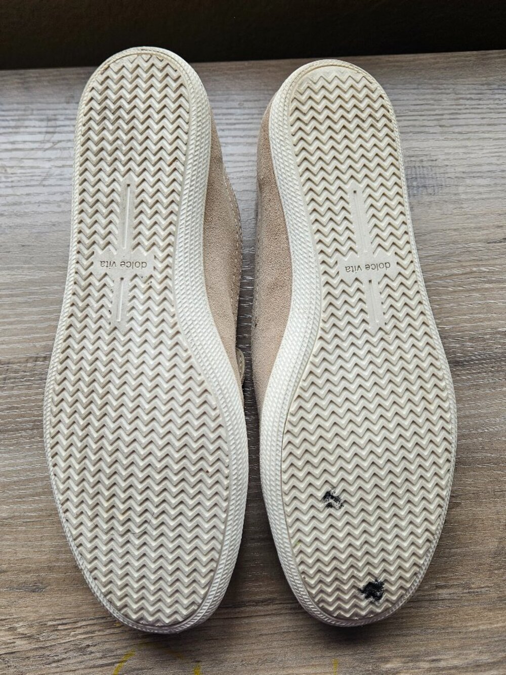Shoe - Picture 5 of 5